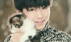 王俊凯对象爆料视频,神秘女友首次亮相，甜蜜互动引网友热议